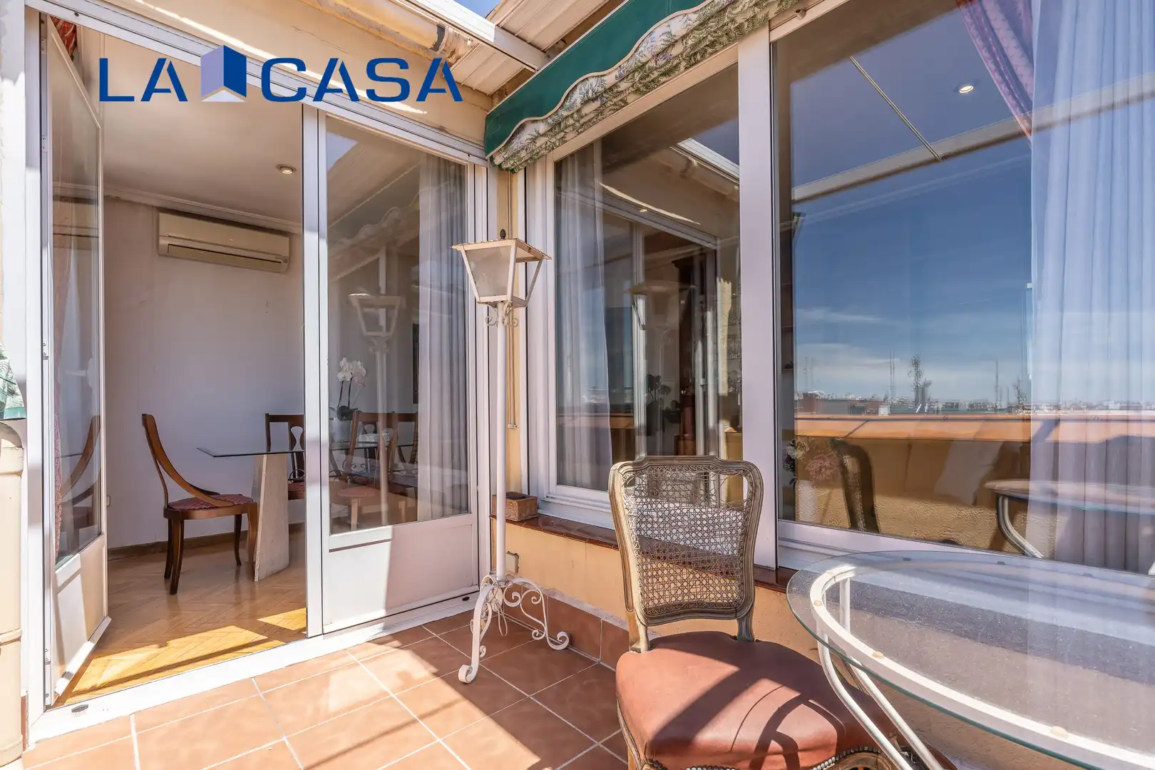 Terraza de Piso en venta en Madrid con Calefacción y Terraza