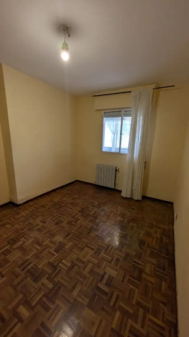 Habitación de Piso en venta en Madrid con Calefacción y Terraza