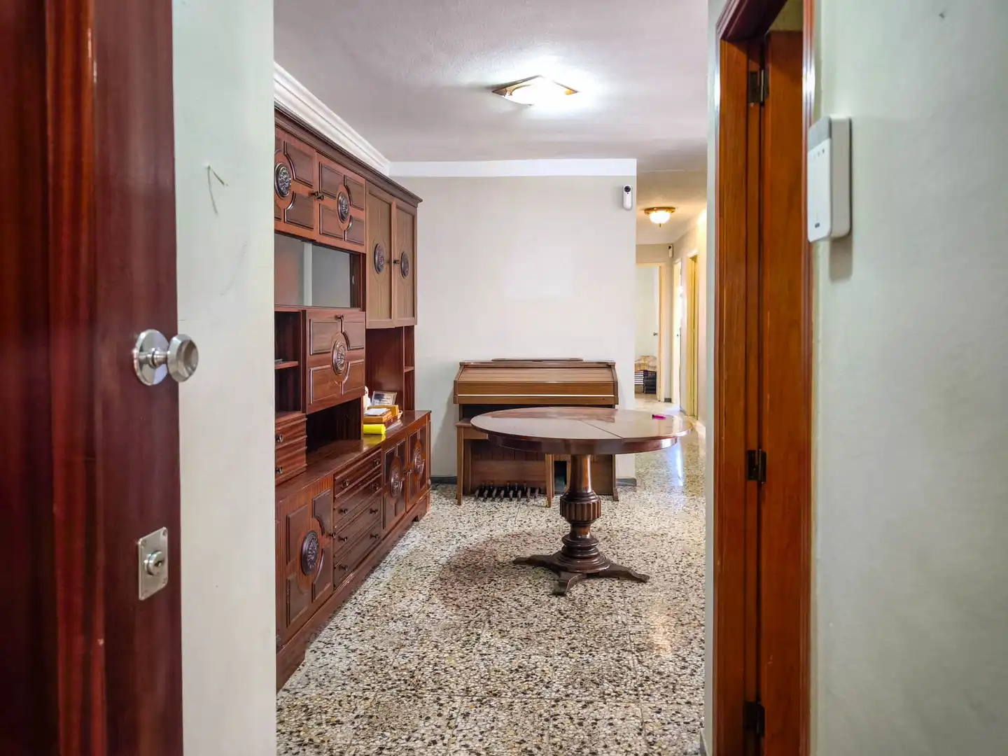 Piso en venta en Santa Cruz de Tenerife con Balcón y Alarma