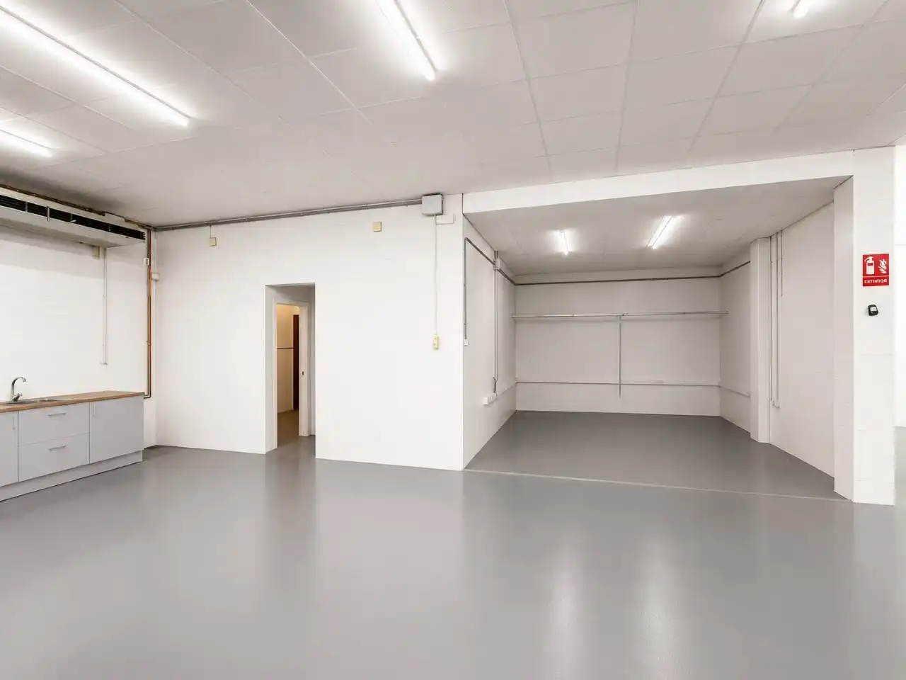 Nave industrial de alquiler en Córdoba con Calefacción y Alarma
