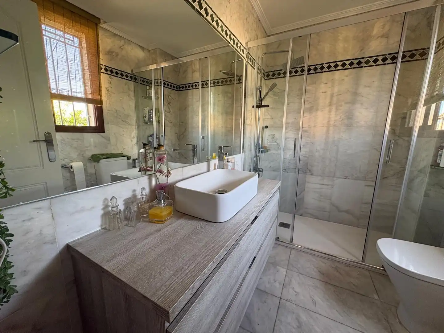 Bathroom of Detached homes for sale in Córdoba  with Air Conditioner, Heating and Private garden