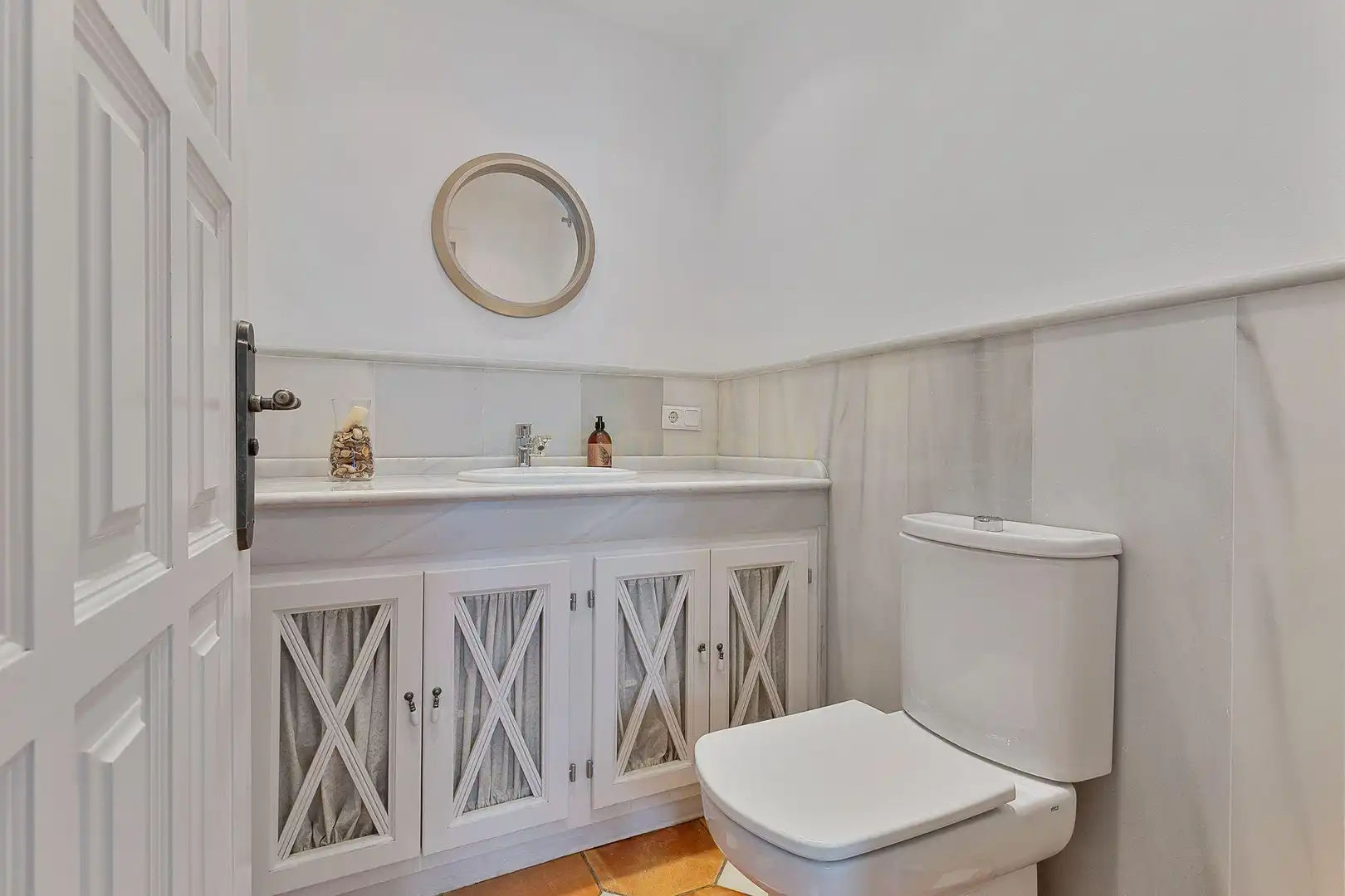 Baño de Casa o chalet en venta en Marbella con Aire acondicionado, Jardín privado y Piscina
