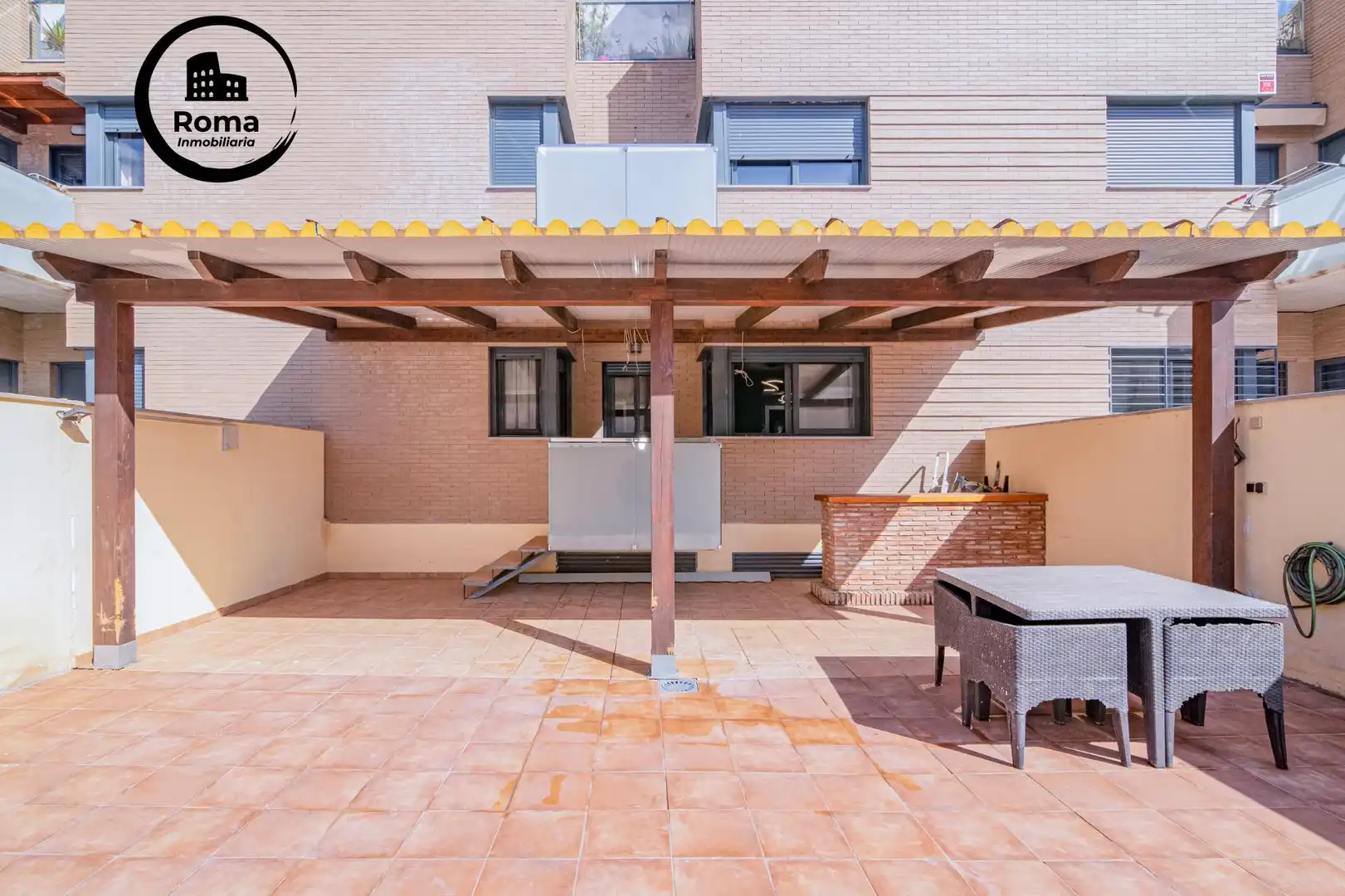 Terraza de Piso en venta en Albolote con Aire acondicionado, Calefacción y Piscina comunitaria