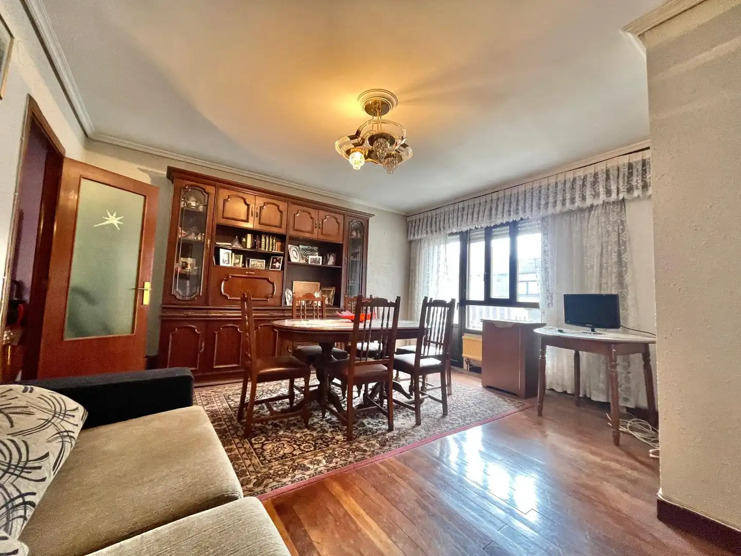 Sala de estar de Piso en venta en Bilbao  con Calefacción, Amueblado y Balcón