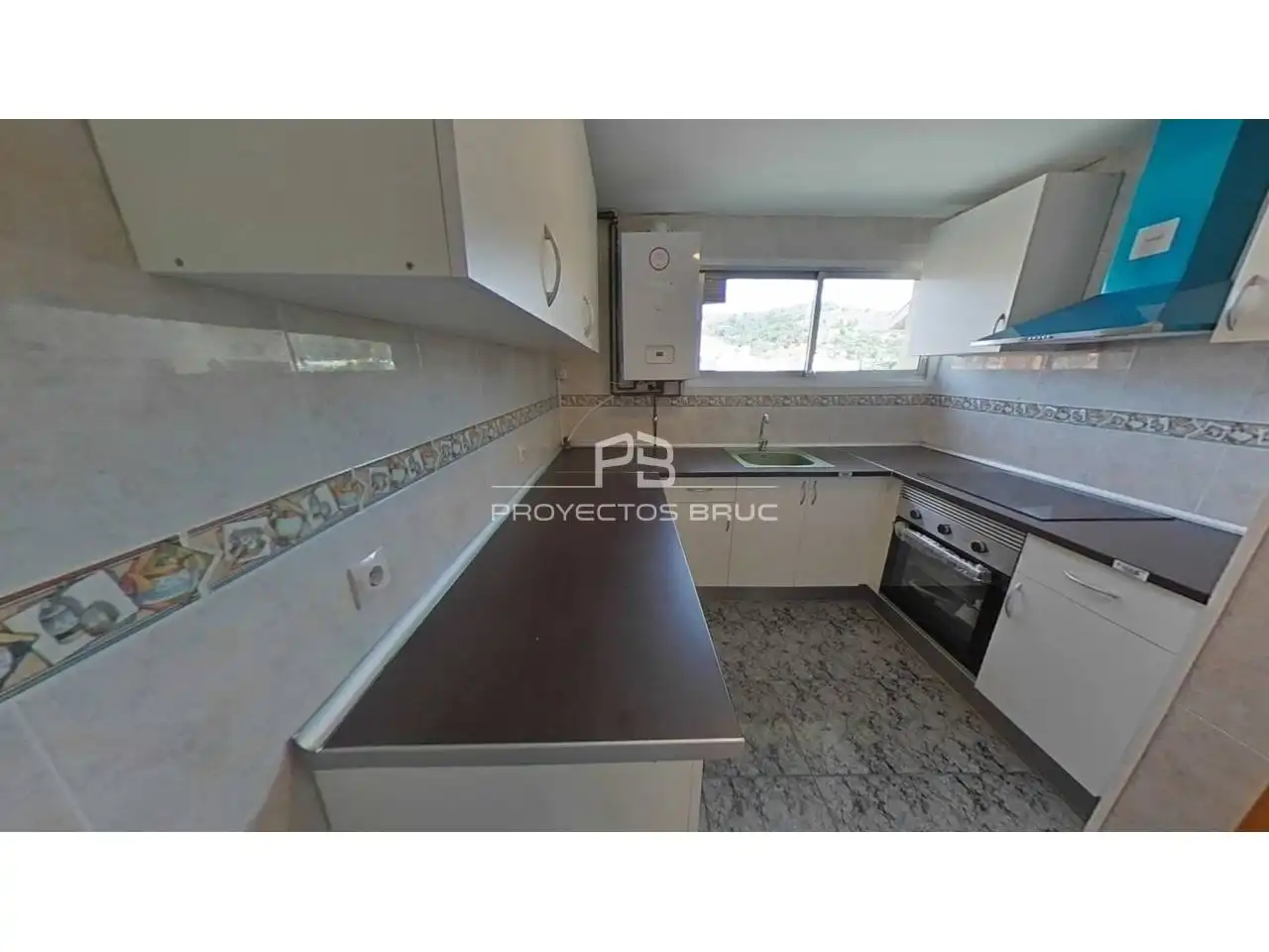 Cocina de Piso en venta en Nou Barris