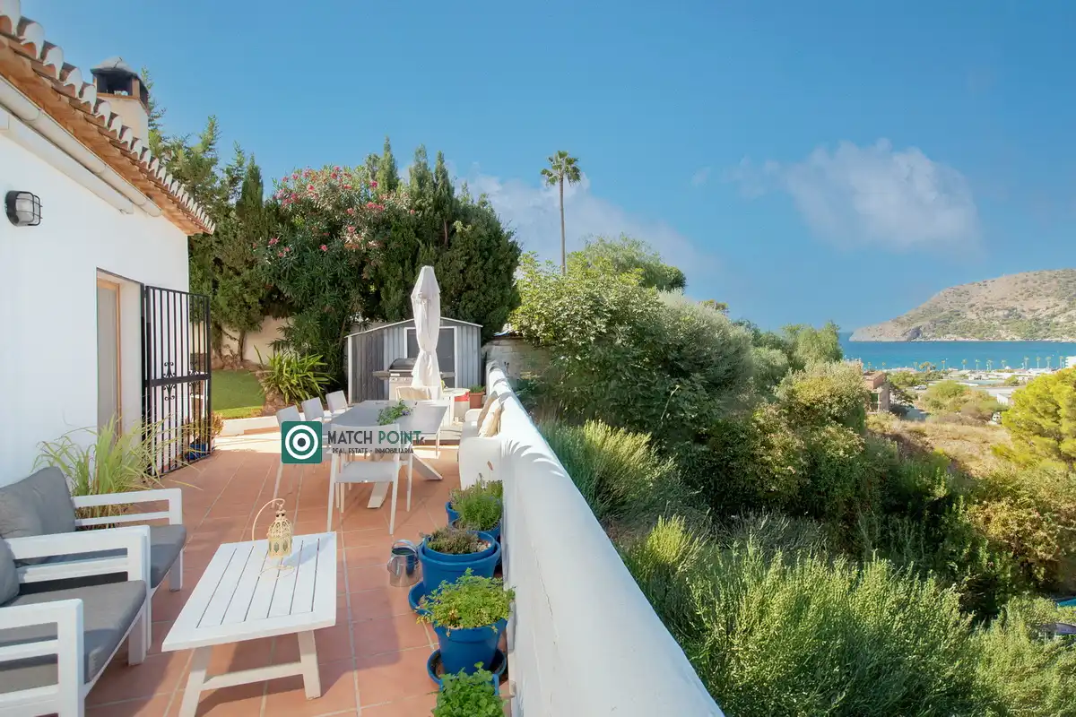 Casa o chalet en venta en Calle Torre Vigia, La Herradura centro