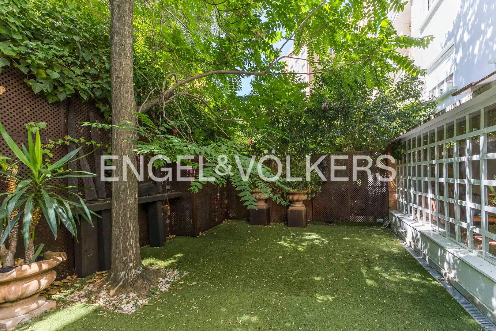 Terrace of Flat for sale in Madrid  with Air Conditioner, Heating and Private garden