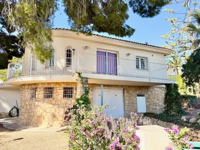 Casa con piscina en venta en Coloma, imagen 4