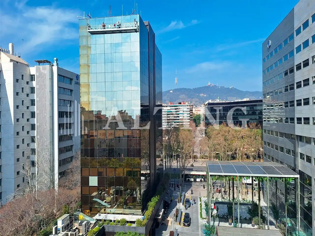 Wohnung zum Verkauf in Barcelona mit Parkett, Terrasse und Abstellraum