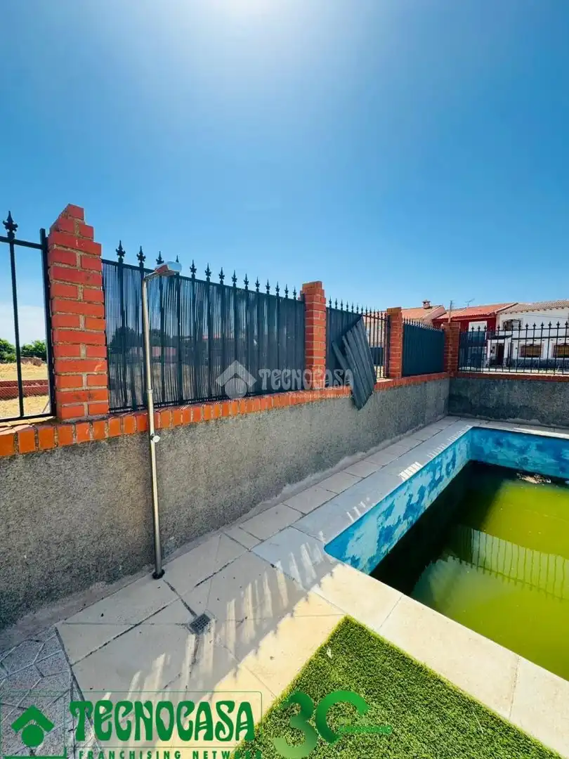 Piscina de Residencial en venta en Polán