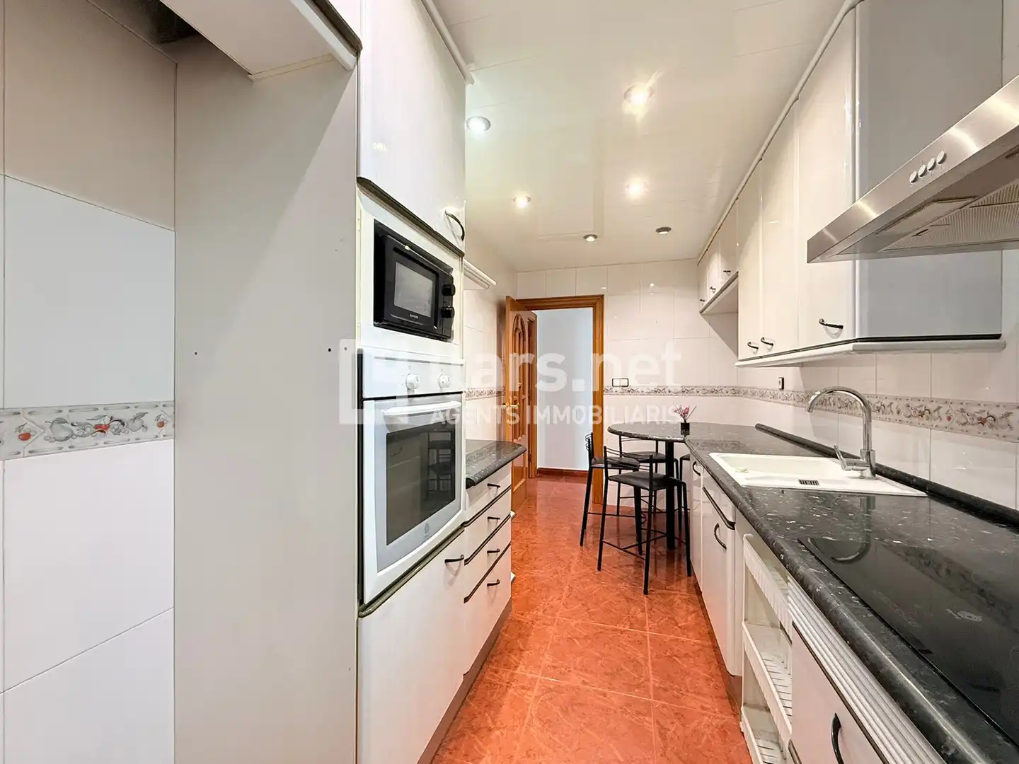 Kitchen of Flat for sale in Vilanova i la Geltrú  with Heating, Storage room and Oven