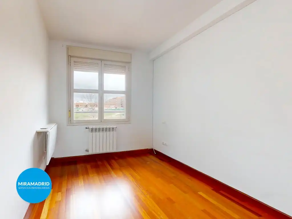 Habitación de Casa o chalet en venta en Paracuellos de Jarama con Piscina