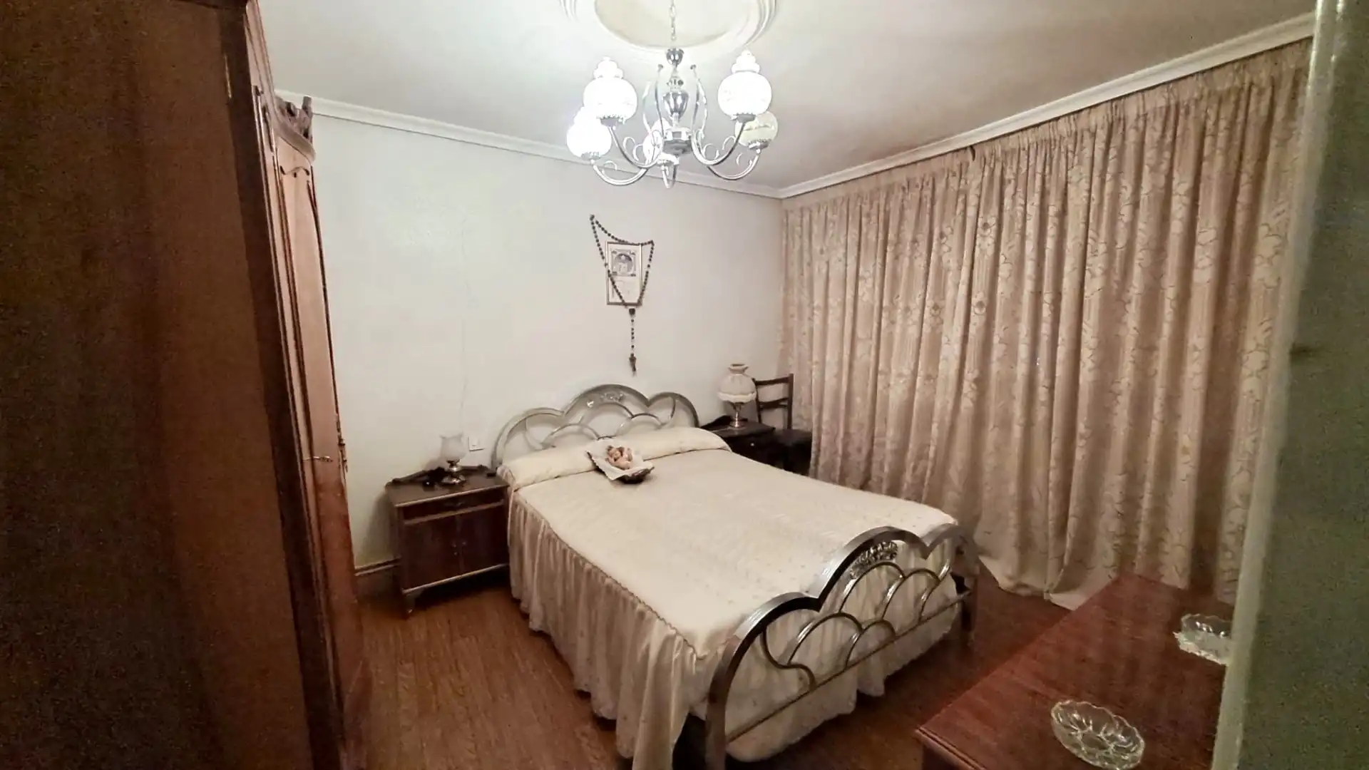 Habitación de Casa o chalet en venta en Cuéllar con Calefacción, Trastero y Amueblado