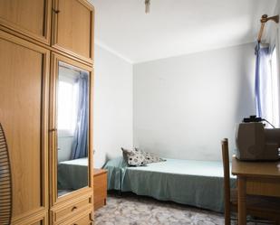 Dormitori de Apartament per a compartir en L'Hospitalet de Llobregat amb Aire condicionat