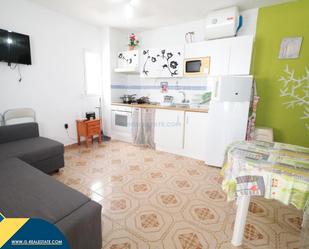 Cuina de Apartament en venda en Torrevieja amb Aire condicionat, Calefacció i Terrassa