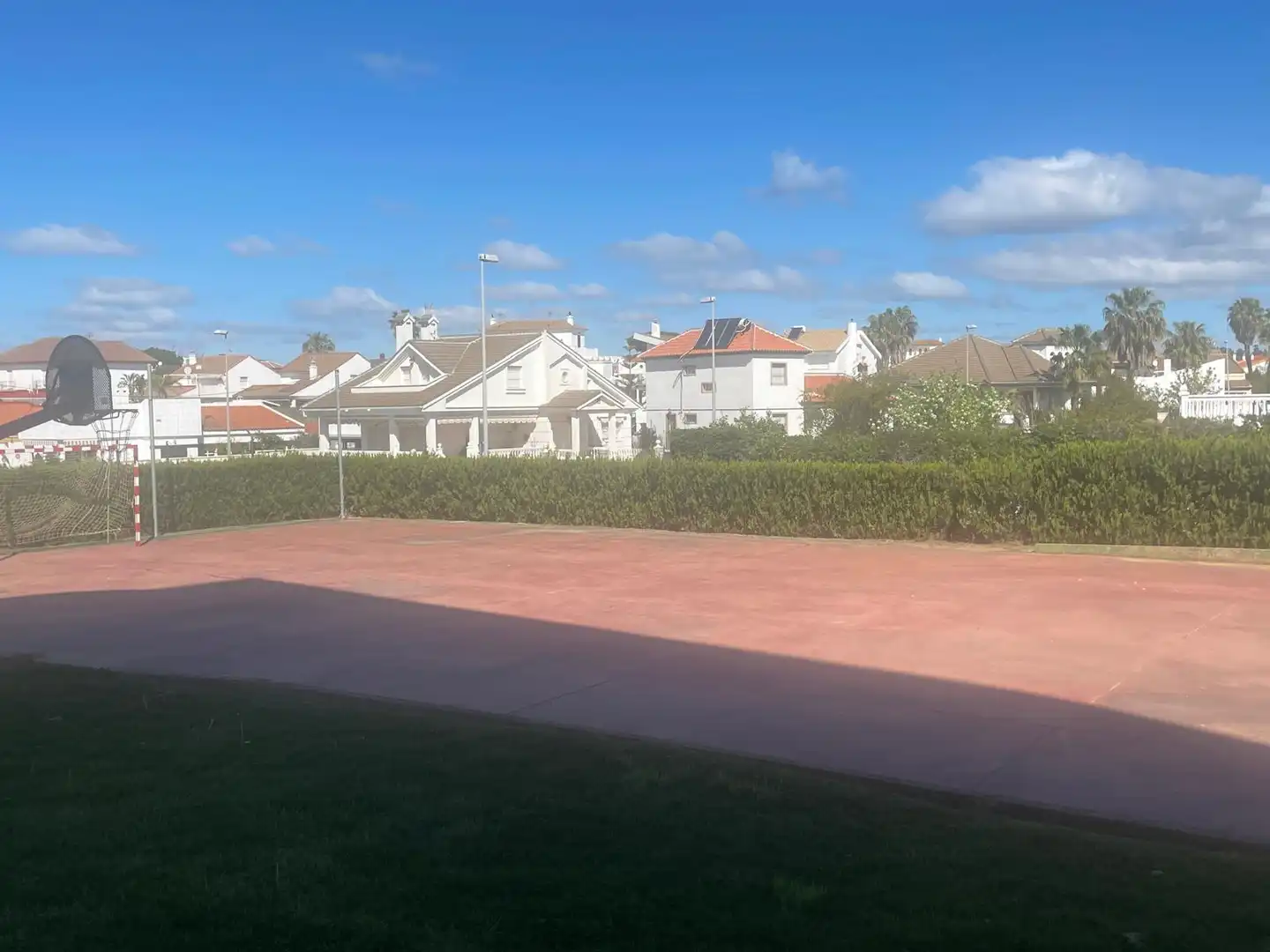Vista exterior de Apartament en venda en El Portil amb Terrassa, Moblat i Piscina comunitària