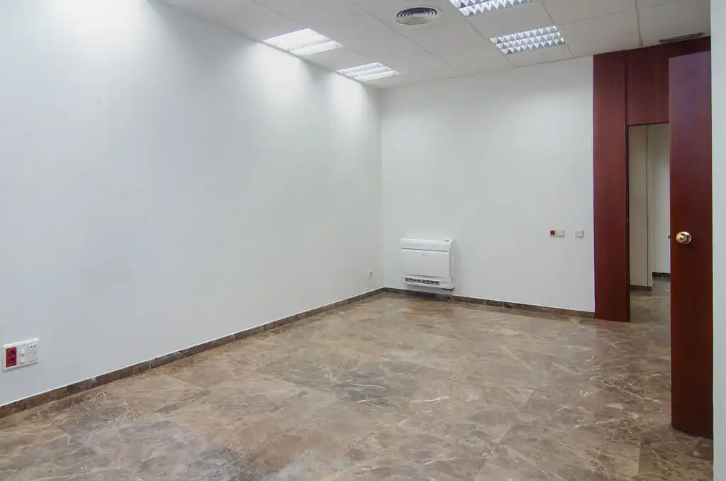 Local comercial de lloguer a C/ Santa María, imagen 17