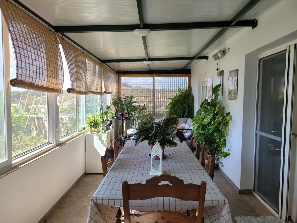 Adosado con terraza en venta en Calle Parque Central 5