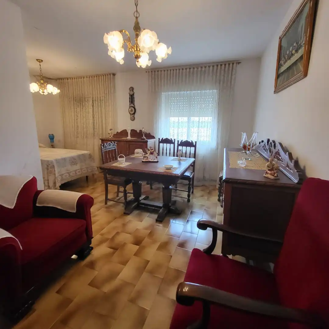 Comedor de Terreno en venta en Grandes y San Martín