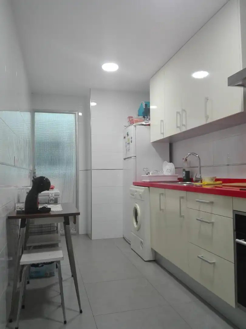 Kitchen of Flat for rent in Granada  with Heating, Furnished and Balcony