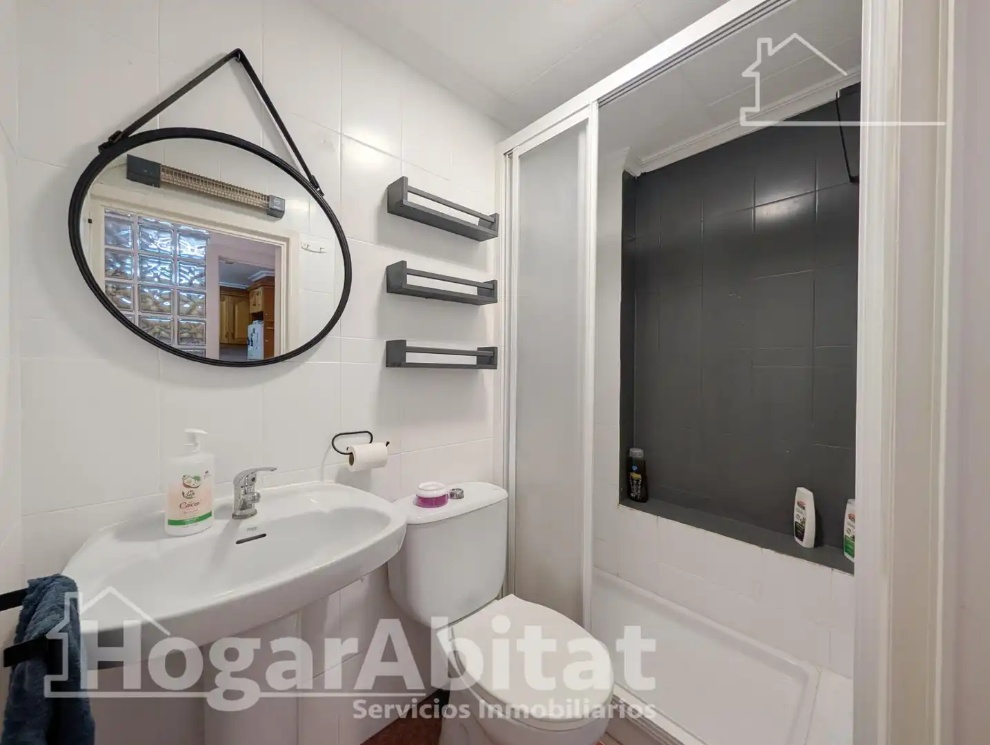 Badezimmer von Wohnung zum Verkauf in Santa Pola mit Klimaanlage, Heizung und Möbliert