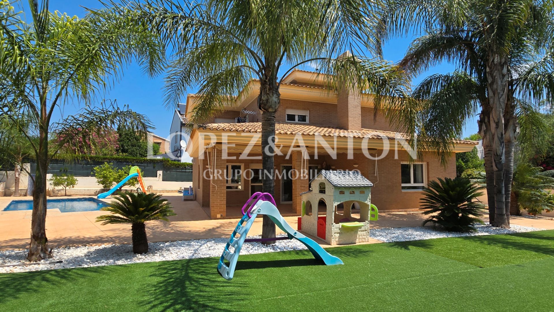 Jardín de Casa o chalet en venta en L'Eliana con Aire acondicionado, Calefacción y Jardín privado