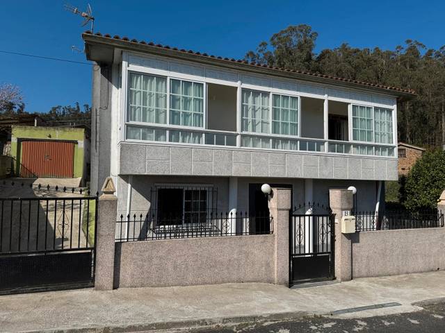 Casa-chalet en Venta en Oza dos Ríos