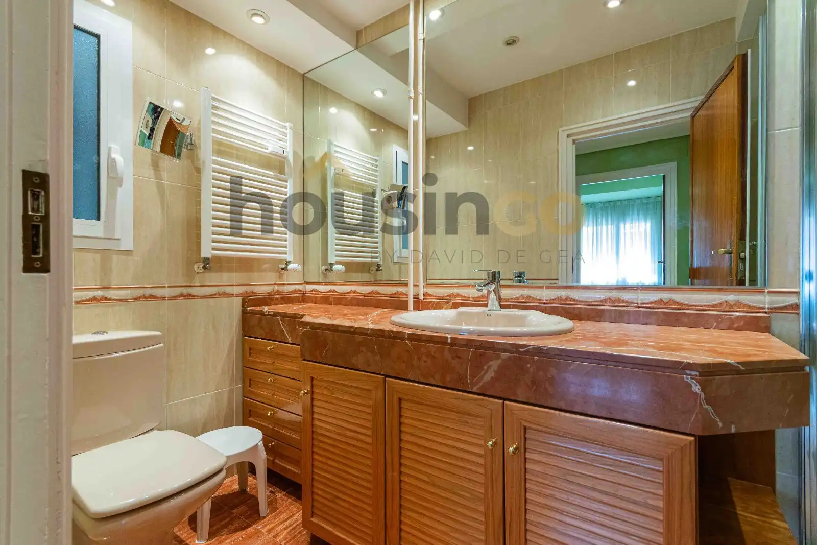 Badezimmer von Wohnung zur Miete in Madrid mit Heizung und Terrasse