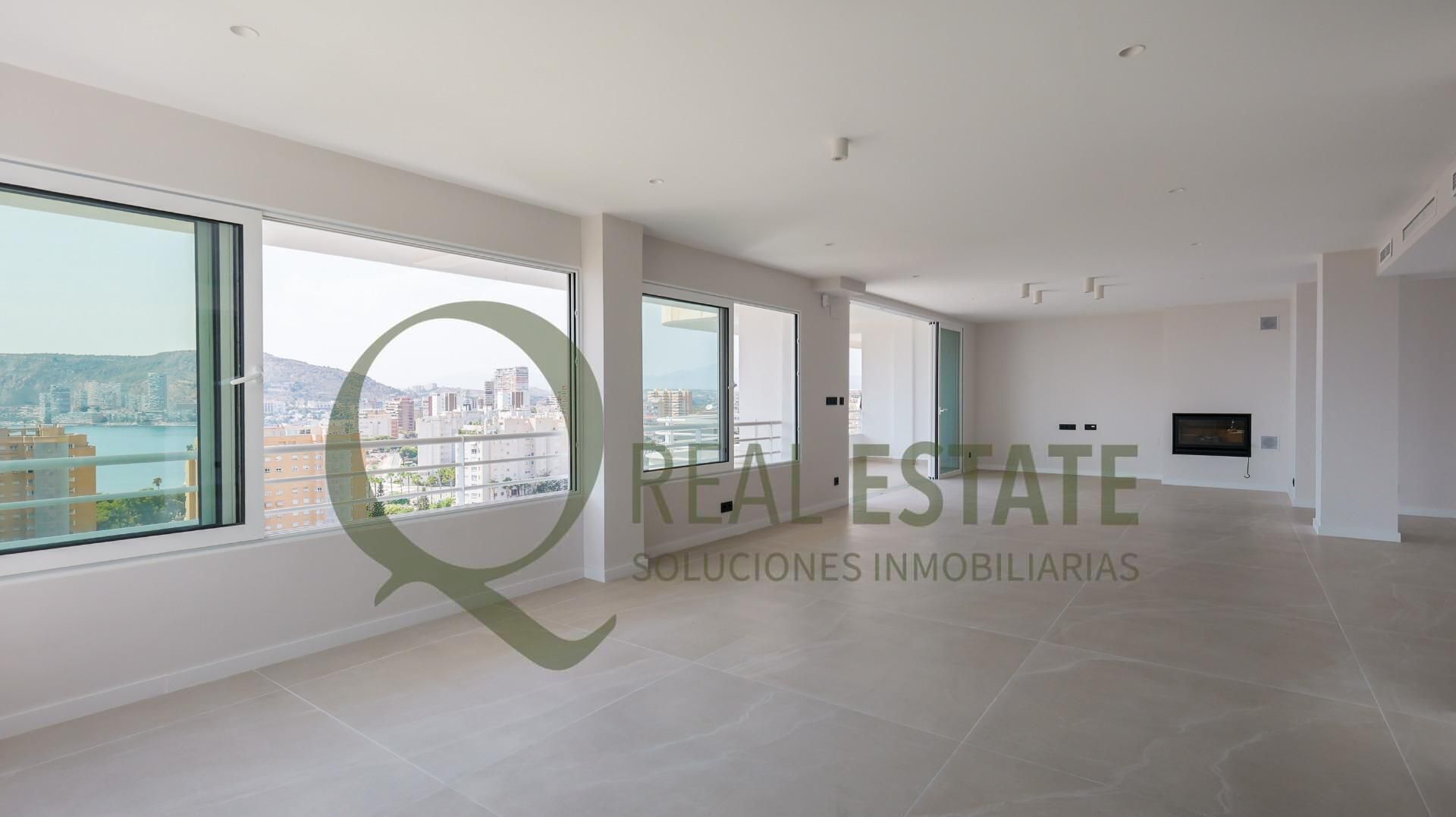 Piso en venta en Alicante / Alacant con Jardín privado, Terraza y Balcón