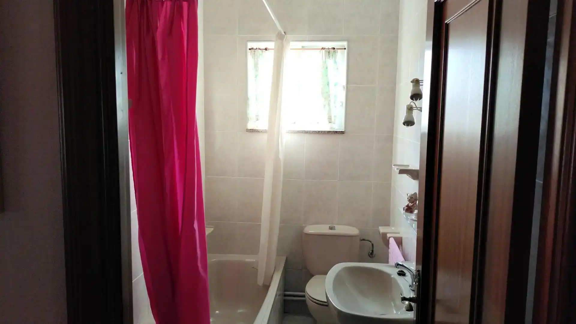Baño de Casa adosada en venta en Narón