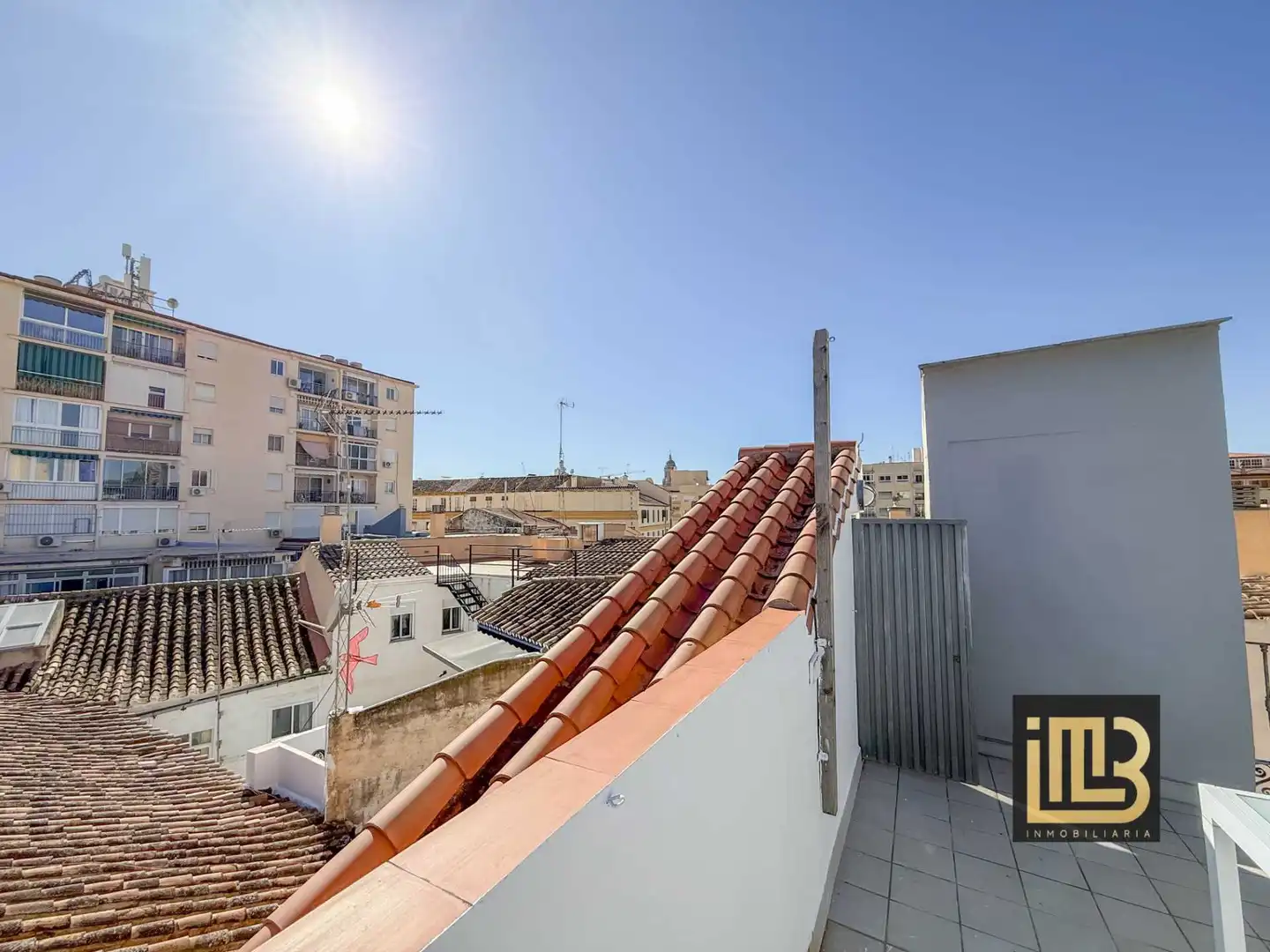 Vista exterior de Edifici en venda en Málaga amb Alarma