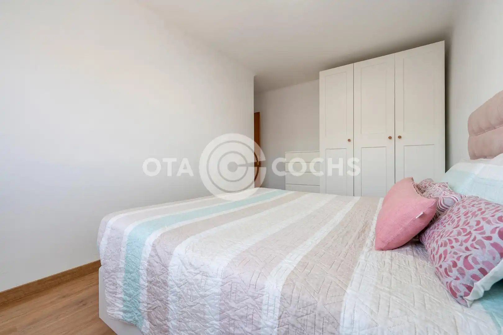 Bedroom of Flat for sale in Reus  with Air Conditioner, Balcony and Community pool