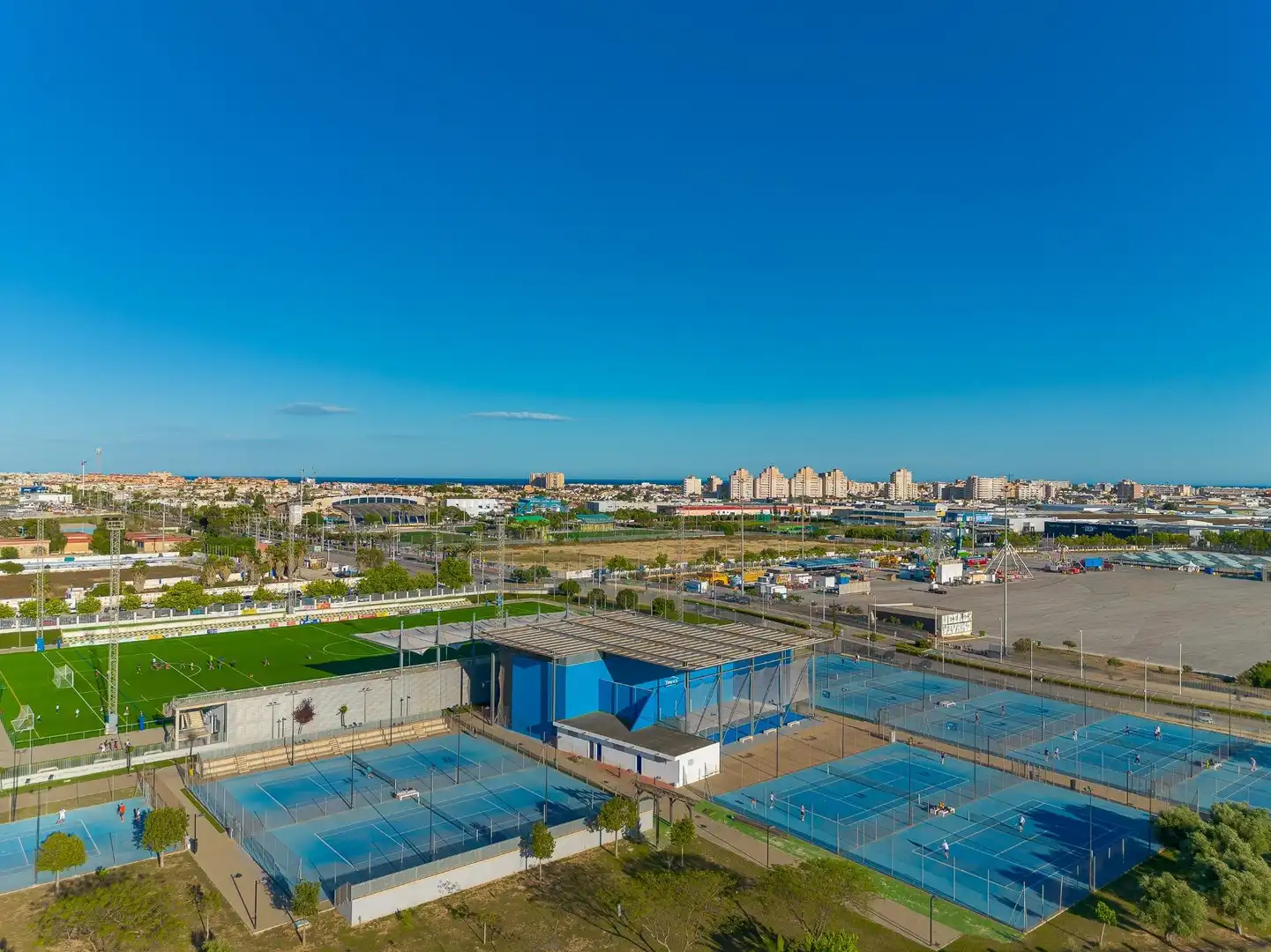 Vista exterior de Casa o chalet en venta en Torrevieja con Aire acondicionado, Calefacción y Terraza