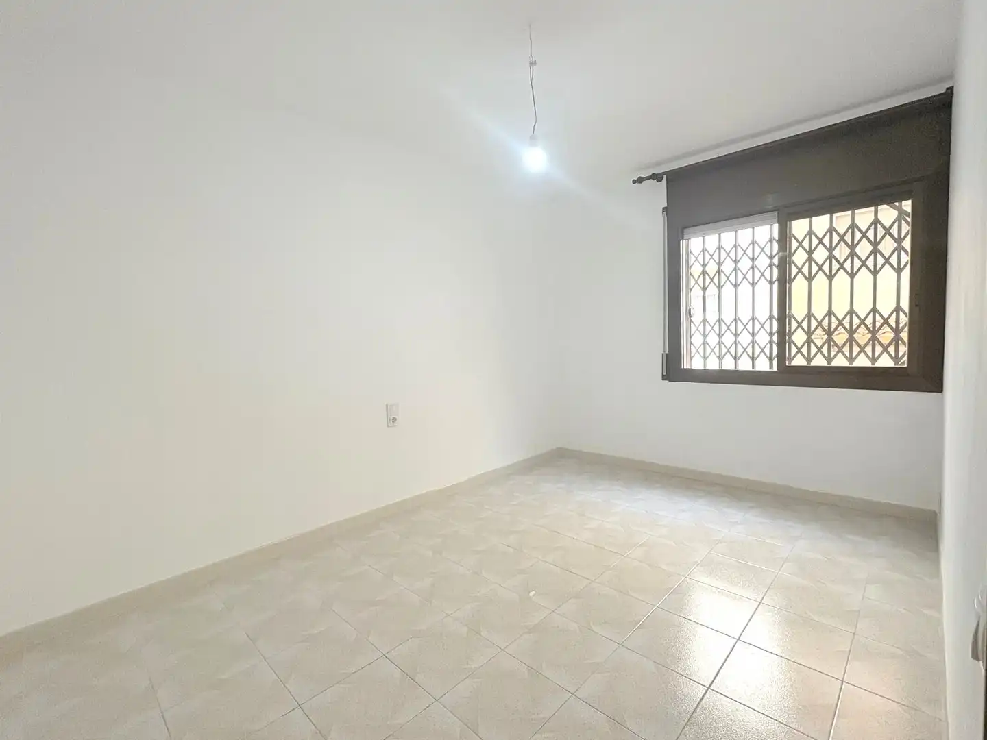 Bedroom of Flat for sale in Vilanova i la Geltrú  with Heating, Oven and Balcony