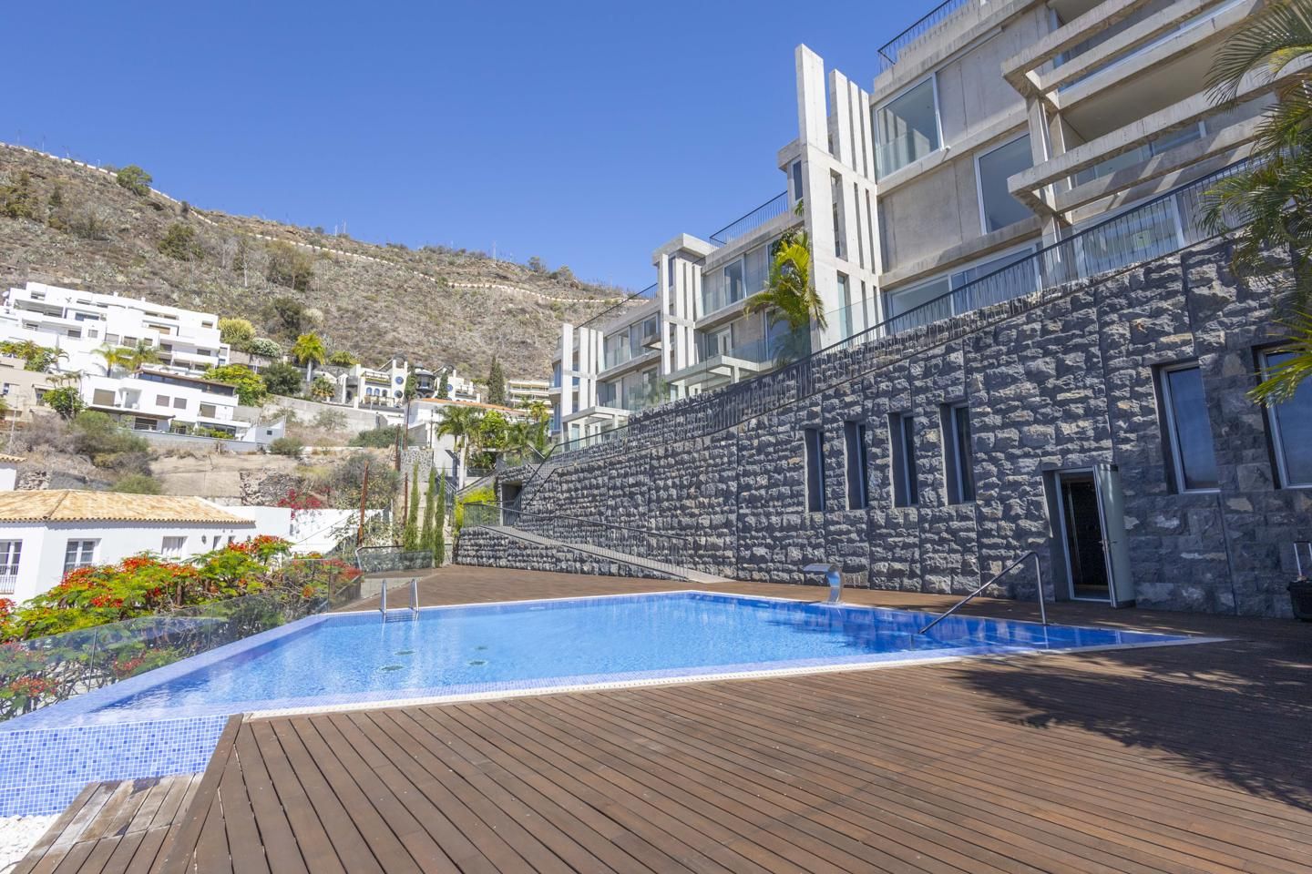 Swimming pool of Flat for sale in  Santa Cruz de Tenerife Capital  with Air Conditioner, Terrace and Sauna