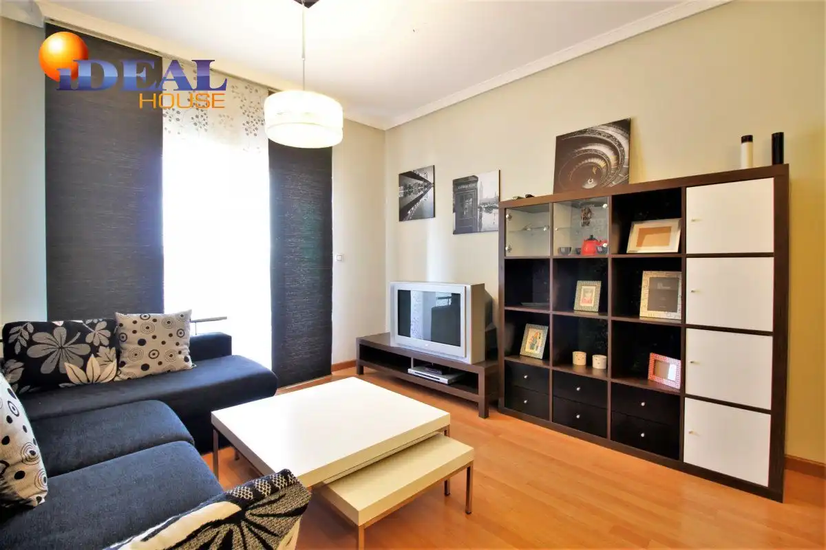 Living room of Flat for rent in Maracena  with Heating, Terrace and Furnished