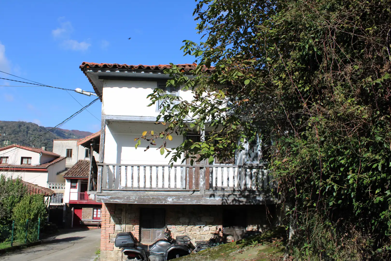 Vista exterior de Casa o xalet en venda en Laviana