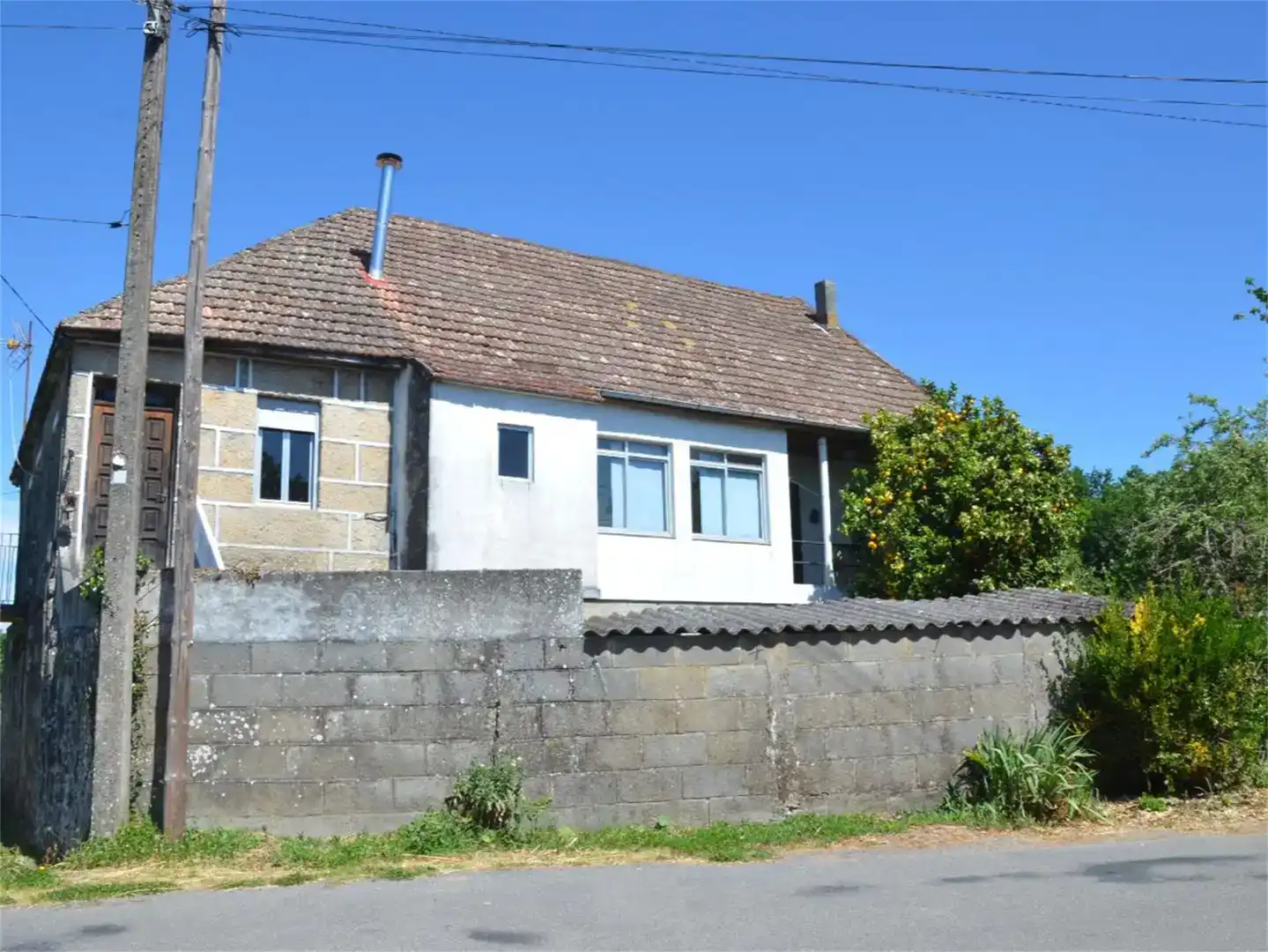 Vista exterior de Finca rústica en venda en Cortegada amb Jardí privat, Parquet i Moblat