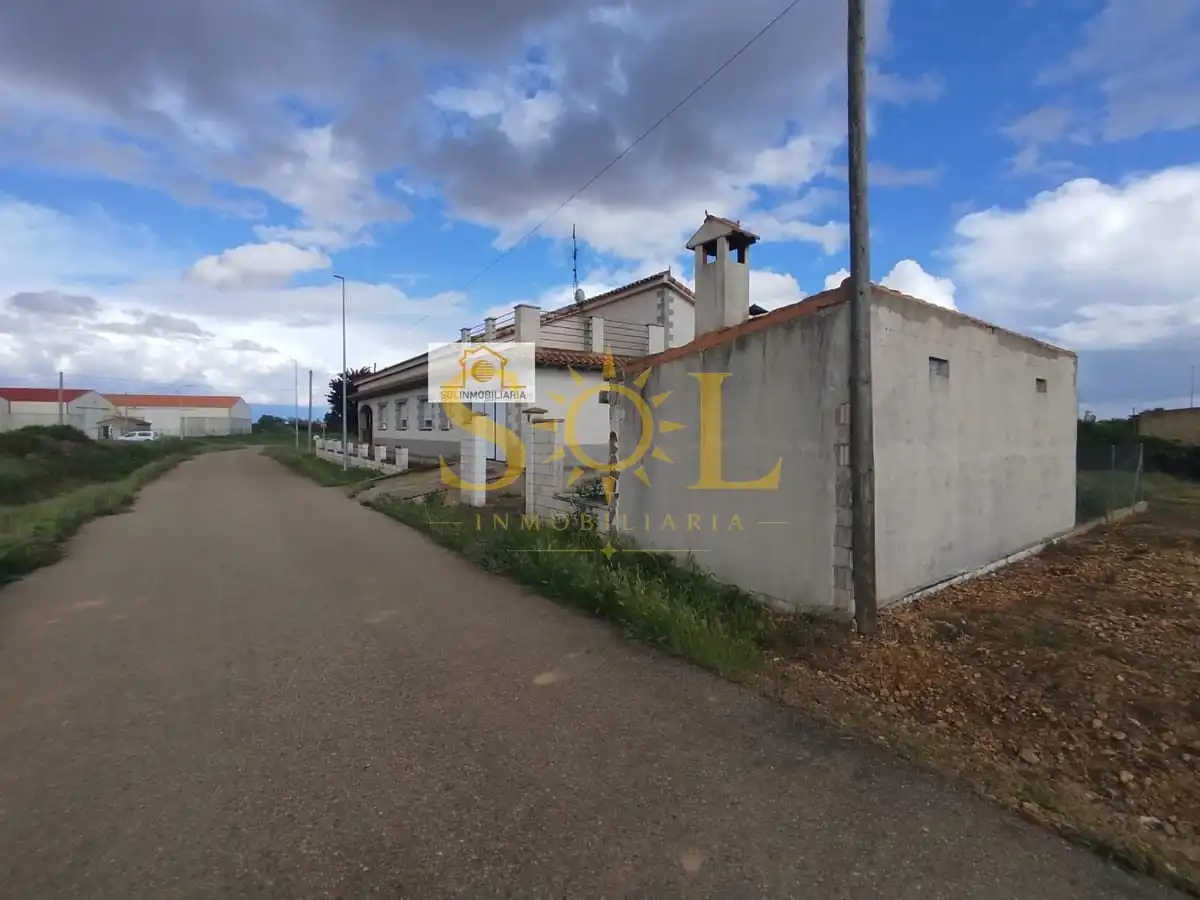 Casa o chalet en venta en Quintana del Marco con Calefacción y Parquet