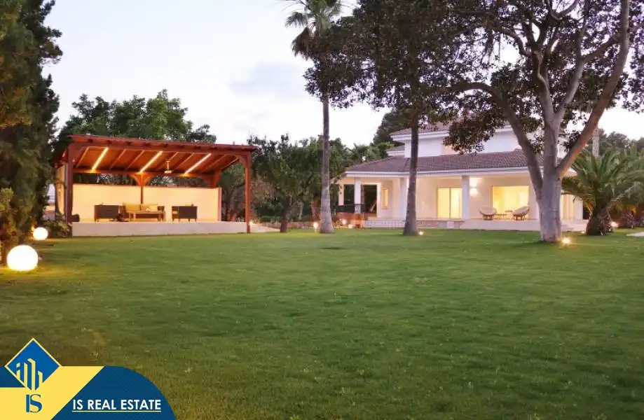 Jardí de Casa o xalet en venda en Alicante / Alacant amb Terrassa, Moblat i Piscina comunitària