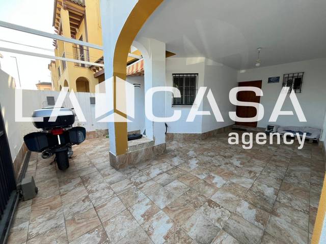 Casa adosada en Venta en La Motilla - Fuente del Rey