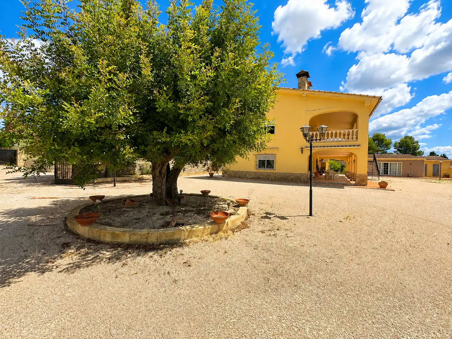 Vista exterior de Casa o chalet en venta en Agullent con Calefacción, Jardín privado y Terraza
