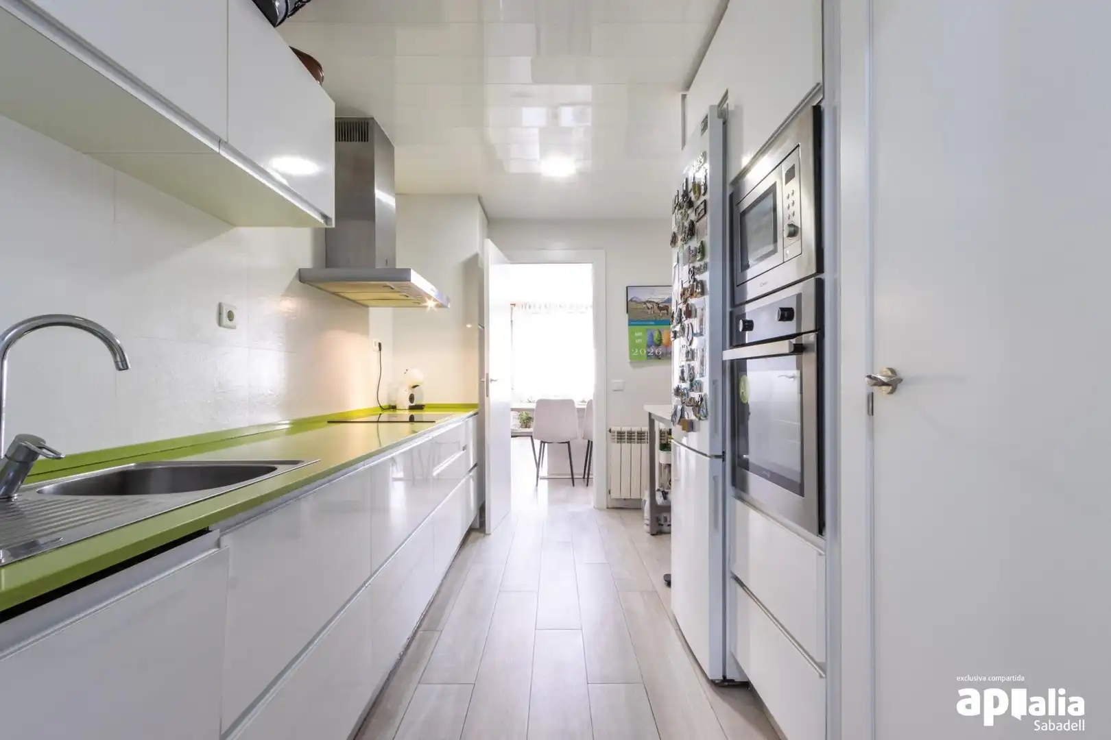 Cuina de Dúplex en venda en Sabadell amb Aire condicionat, Calefacció i Alarma
