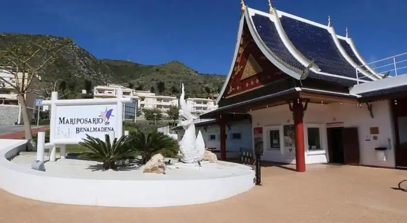 Vista exterior de Apartament en venda en Benalmádena amb Aire condicionat, Calefacció i Parquet