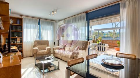 Foto 4 de Pis en venda a Calle Escoles, Fenals, Girona