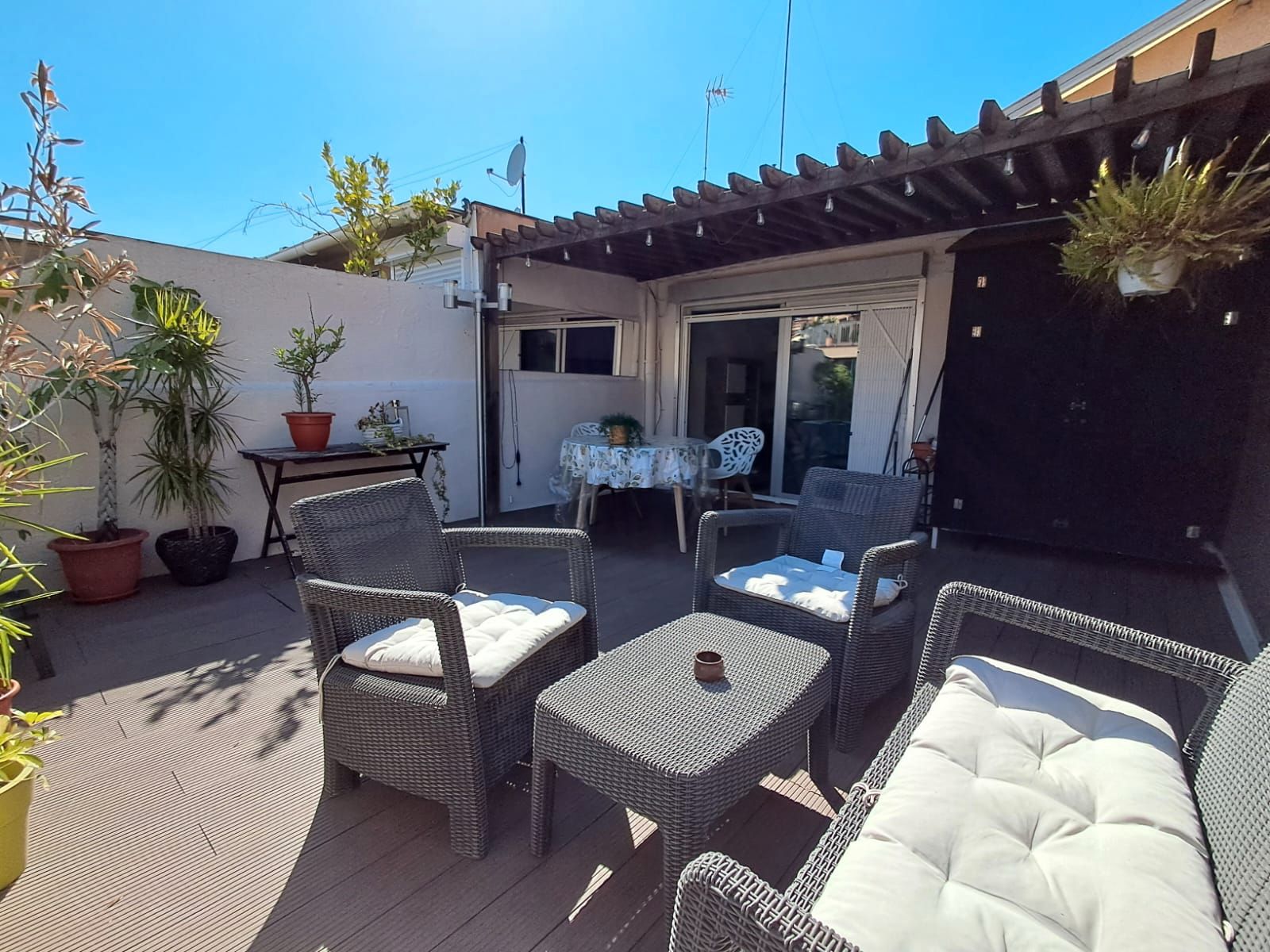 Terrace of Attic to rent in  Barcelona Capital  with Air Conditioner, Parquet flooring and Terrace