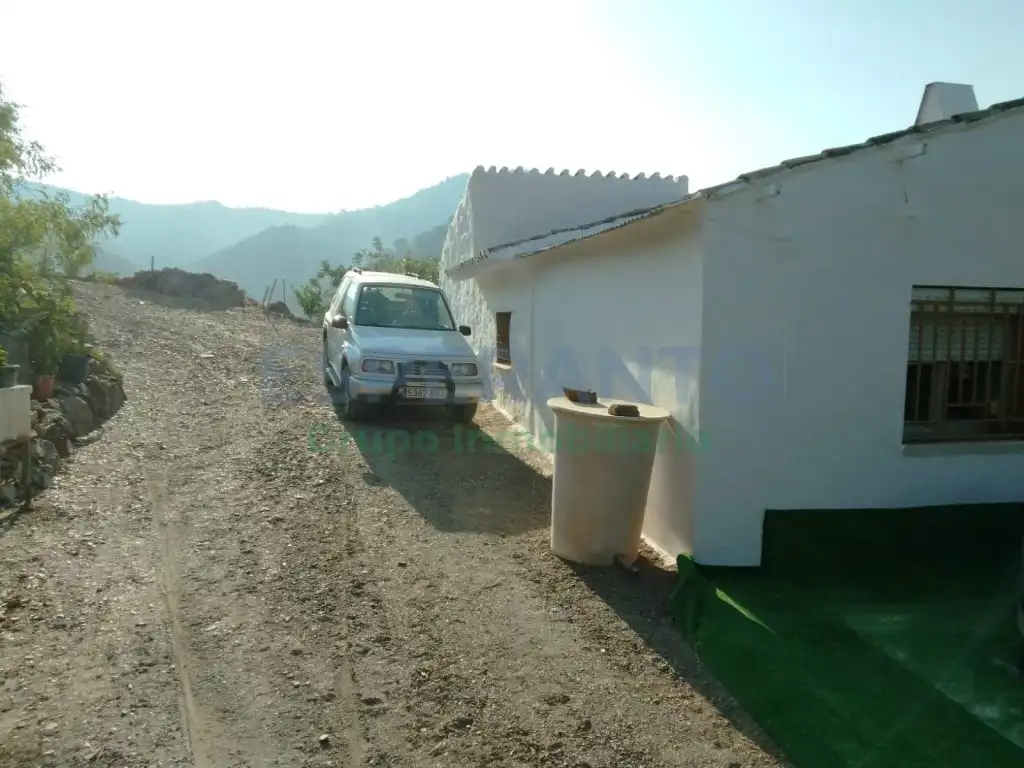 Vista exterior de Finca rústica en venda en Málaga amb Jardí privat i Piscina