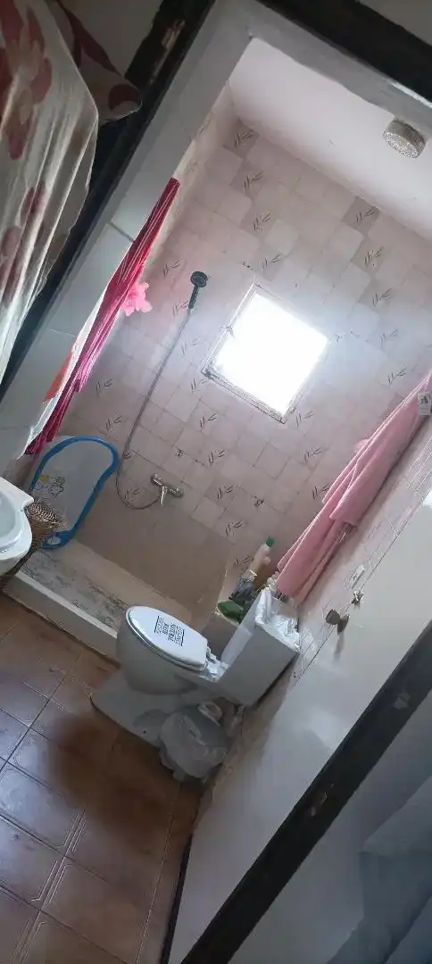 Baño de Planta baja en venta en Puebla de Obando con Aire acondicionado y Internet