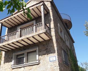 Vista exterior de Pis en venda en Villanueva de Ávila