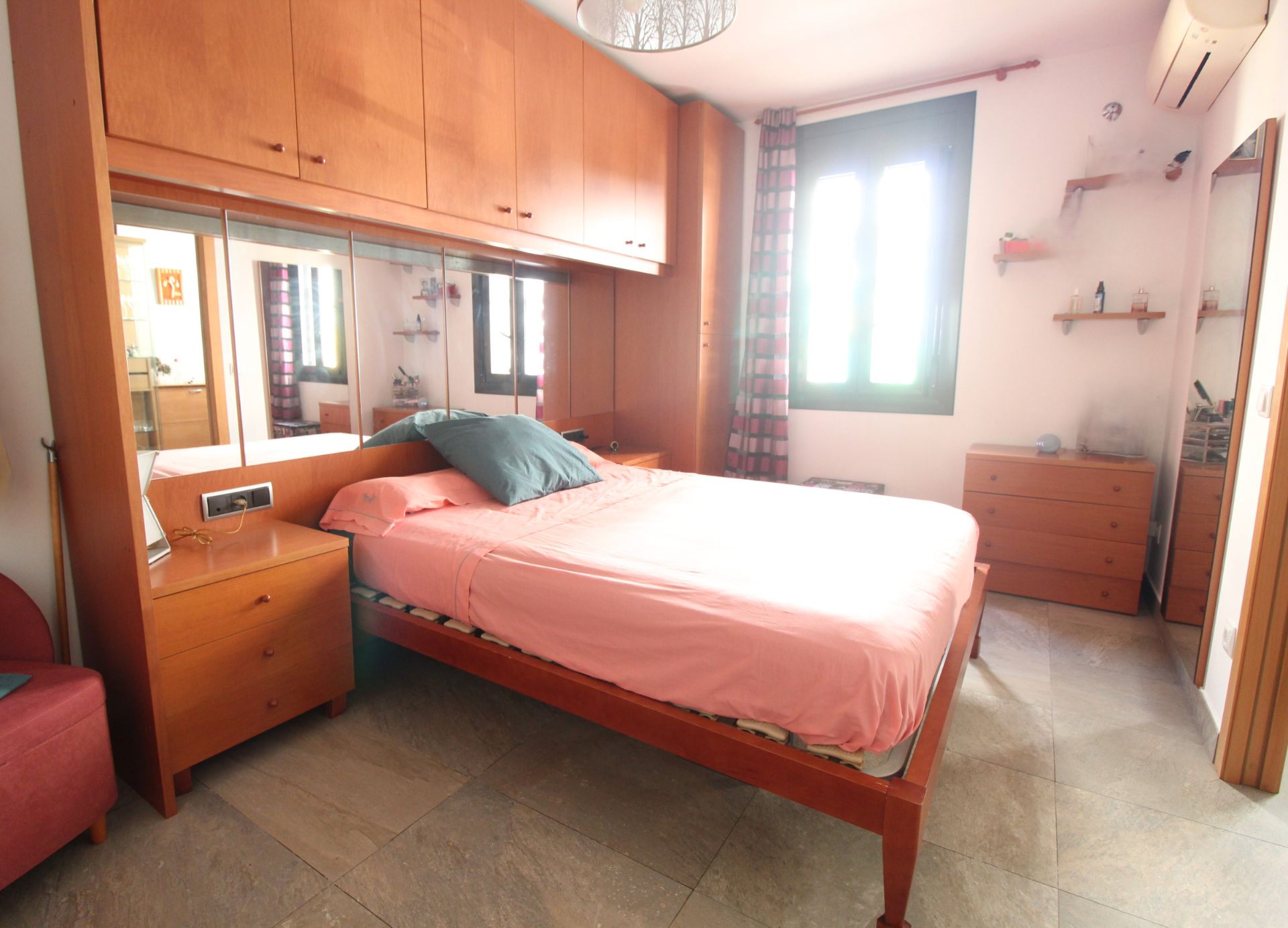 Bedroom of House or chalet for sale in  Barcelona Capital  with Air Conditioner, Terrace and Furnished
